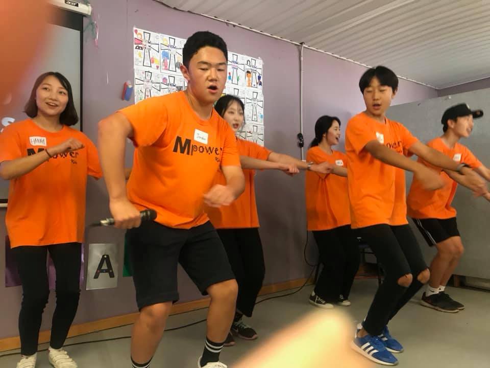 43086304_10156023649724842_510778654964318208_n