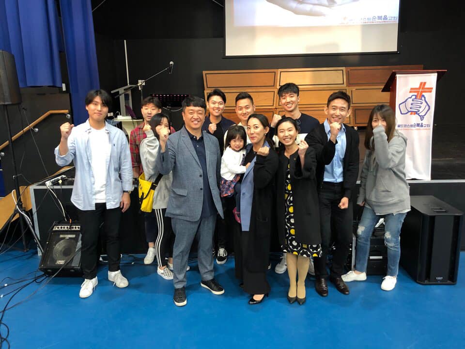 43195861_10156026322569842_1571288015437824_n